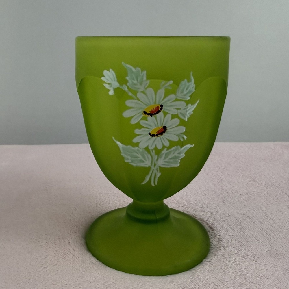 Westmoreland‎ Glass Goblet Green Vintage Hand Painted Daisy Satin Glass